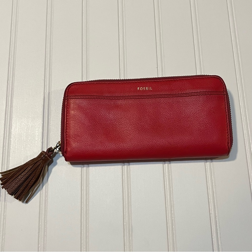 Fossil Tara Brick Red Leather Zip Around Clutch Wallet Tassel Organizer - Picture 2 of 6